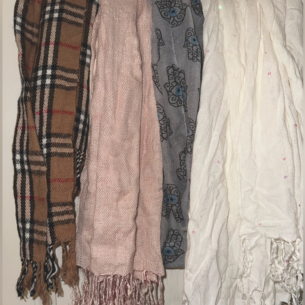 Pack of scarves/swimsuit coverups!